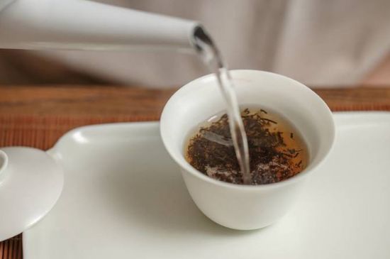 各類茶的注水方式，不同的茶泡茶時怎么注水