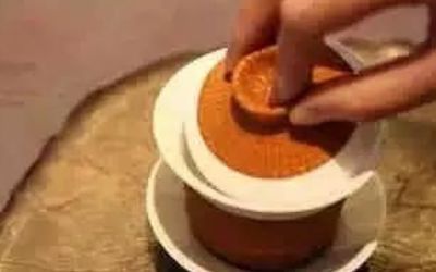 三才蓋碗的正確拿法，三才蓋碗抓碗法圖解