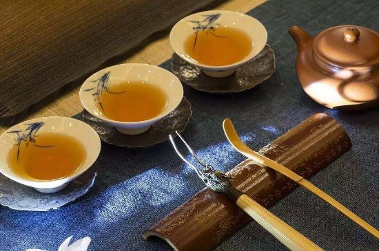 哪些茶適合泡功夫茶，功夫茶應(yīng)該配什么茶葉