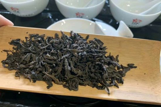 200一斤的茶葉算不算好，兩百一斤買的是中低檔茶