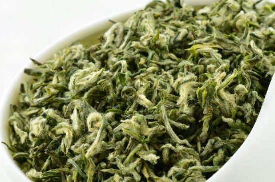 真假碧螺春泡水后區(qū)別，蘇州洞庭碧螺春怎樣鑒別好壞？