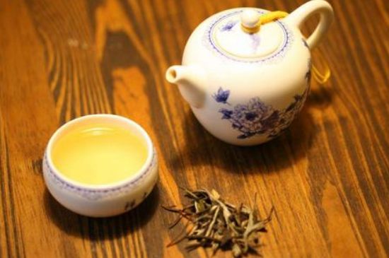 什么茶葉容易放香精，香精茶有什么危害？