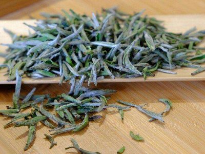 白毫銀針放幾年最好，白毫銀針什么年份最好？