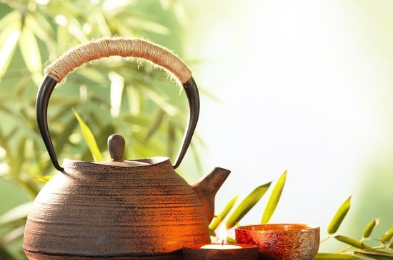 <a href=http://m.hb0335.com/chaju/jinshu/ target=_blank class=infotextkey>日本鐵壺</a>怎么開壺，新鐵壺開壺方法