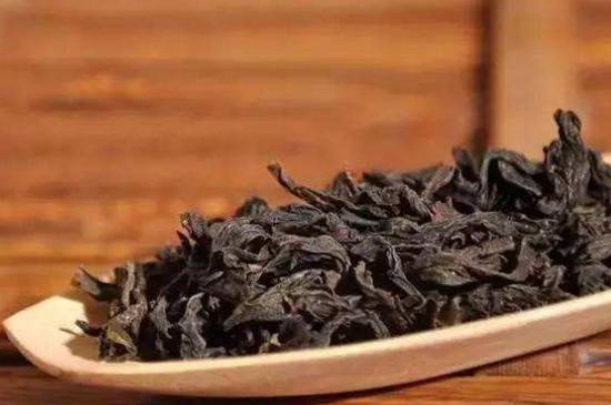 怎樣炭焙巖茶？揭秘武夷巖茶的炭焙技藝