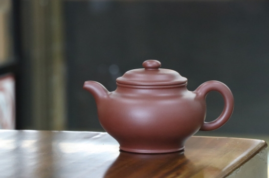 剛買的紫砂壺要怎么開壺養(yǎng)壺，<a href=http://m.hb0335.com/chaju/zisha/ target=_blank class=infotextkey>紫砂壺開壺</a>與養(yǎng)壺的方式方法