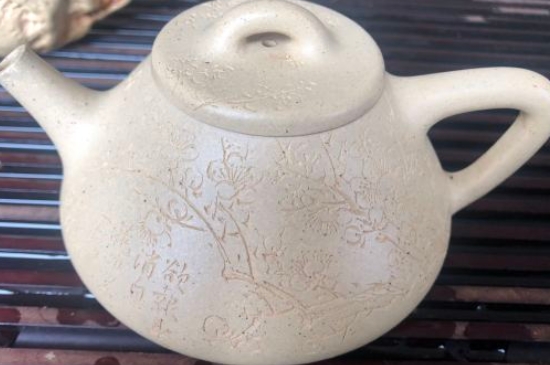 新買的紫砂壺為什么會(huì)裂，真的紫砂壺是不是很容易開裂？