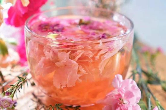 玫瑰花的最佳搭配，喝玫瑰花茶搭配什么喝好？