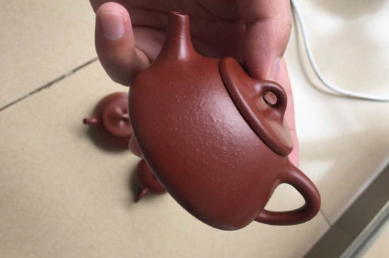 朱泥壺適合泡紅茶嗎，紅茶適合泡紫泥還是朱泥壺