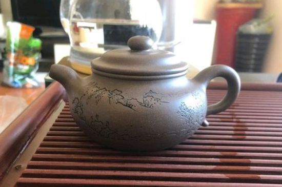 正宗紫砂壺多少錢(qián)一套，一套正宗宜興紫砂壺什么價(jià)格