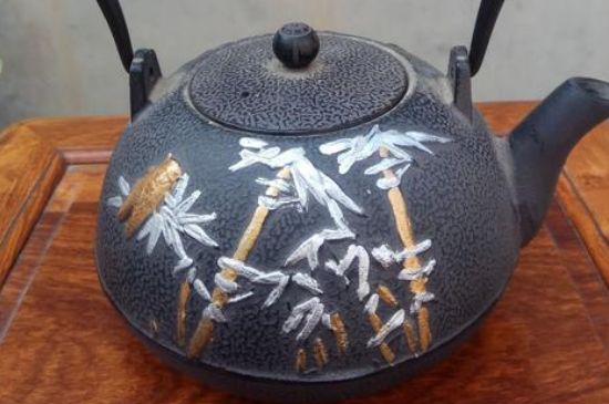 日本新鐵壺多少錢一個(gè)，如何選購鐵壺