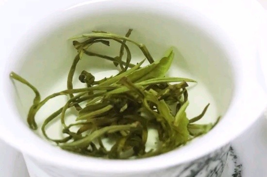 茉莉香珠跟龍珠有什么區(qū)別嗎，茉莉龍珠和茉莉香珠那個(gè)好？