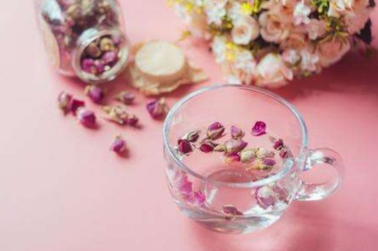 玫瑰花茶是應(yīng)該煮還是蒸，玫瑰花茶是不是煮一下效果更好？