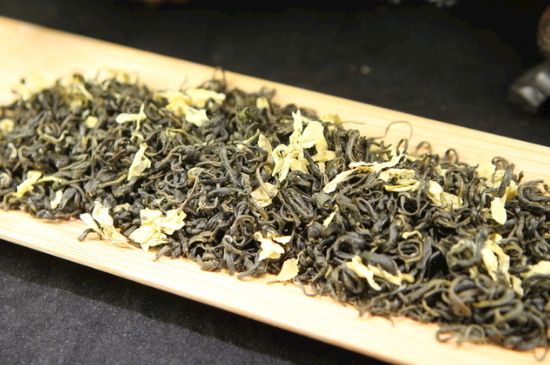 炒花飄雪是什么茶，花茶炒花是什么意思
