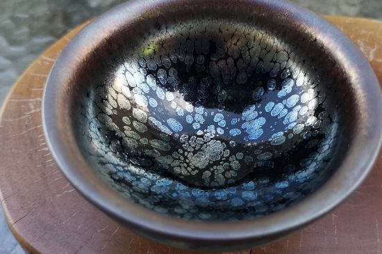 化工建盞是什么樣子的，建盞如何區(qū)分化工釉