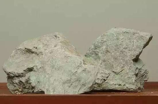 本山綠泥怎么分辨真假，真正的本山綠泥紫砂壺怎么鑒別？