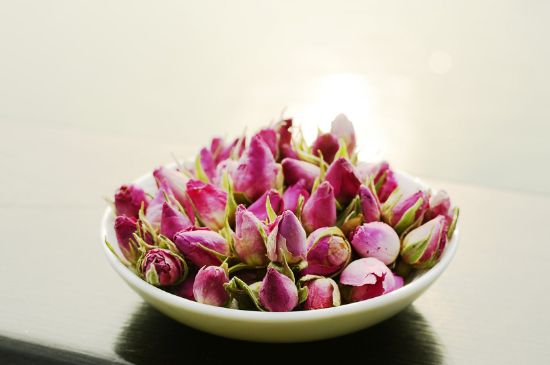 玫瑰花茶怎么泡不開，玫瑰花茶泡著不開花