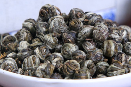 茉莉龍珠一次泡幾顆，茉莉龍珠一一杯放幾顆