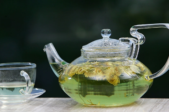 菊花茶天天喝行嗎，每天喝菊花泡茶喝好嗎？