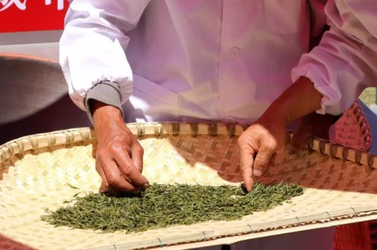 綠茶加工工藝流程圖，綠茶的加工制作包含哪幾個(gè)步驟？