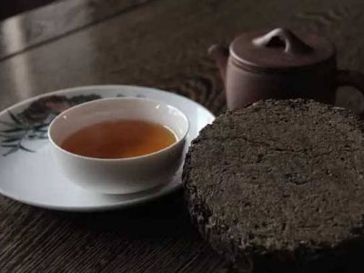 安化黑茶的功效，安化黑茶可以調(diào)理腸胃嗎？