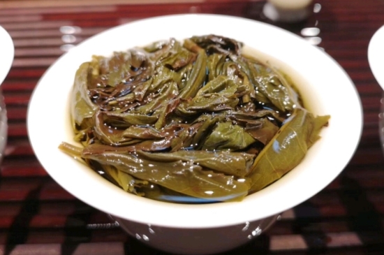 長期喝巖茶會上火嗎？巖茶這樣喝了容易上火！