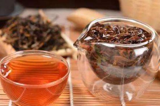 綠茶加重濕氣？濕氣體質(zhì)寒的人能喝綠茶嗎