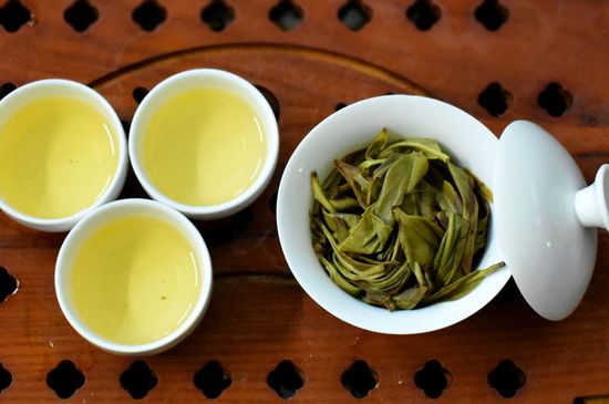 烏崠鴨屎香屬于哪類茶，鳳凰鴨屎香是紅茶還是綠茶？
