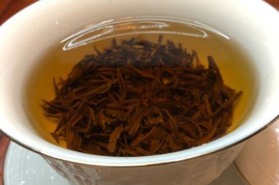 女人晚上喝紅茶好嗎，女人紅茶啥時(shí)候喝最好？