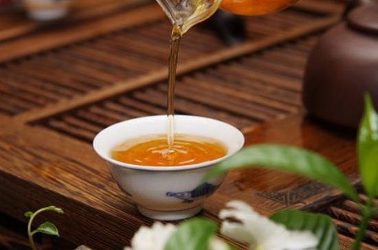 什么茶葉喝起來超級香，什么茶泡出來滿屋濃香?