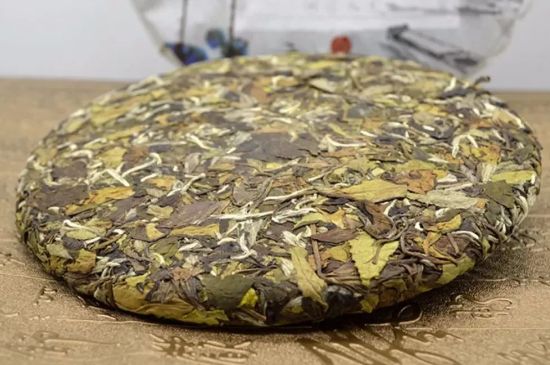 怎么撬老白茶茶餅不容易碎，福鼎白茶如何撬茶方法