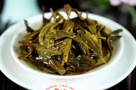 茯磚茶與普洱茶哪個(gè)好，茯茶和普洱茶口味區(qū)別