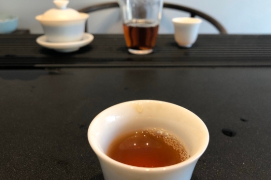 為什么喝巖茶會(huì)上火，巖茶喝多上火怎么辦？
