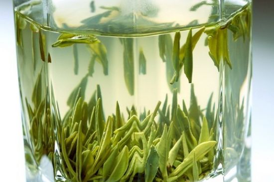 竹葉青和雀舌哪個貴，竹葉青茶貴嗎？