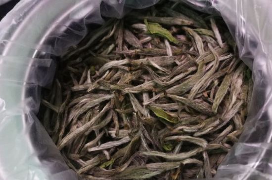 新白毫銀針和老白毫銀針的區(qū)別，新老白毫銀針的品質(zhì)特征