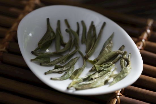 新白毫銀針和老白毫銀針的區(qū)別，新老白毫銀針的品質(zhì)特征