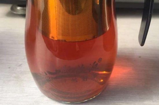 茯磚茶與普洱茶哪個(gè)好，茯茶和普洱茶口味區(qū)別