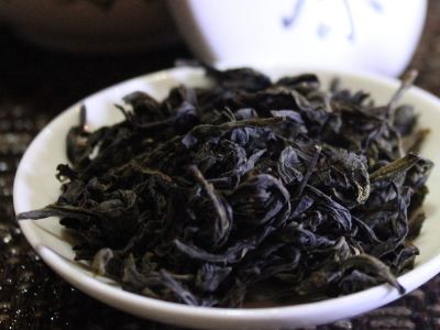 大紅袍好還是白茶好，福鼎白茶和大紅袍哪個(gè)貴？